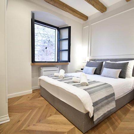 Palace M Šibenik Esterno foto