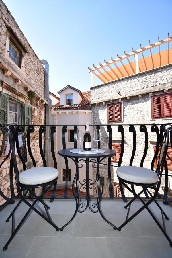 Palace M Šibenik Esterno foto